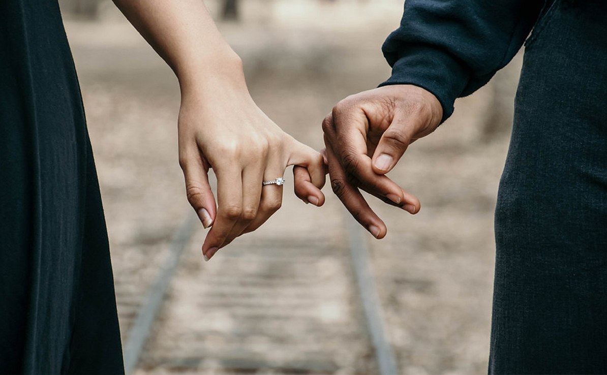 Chồng về muộn không nghe điện thoại vợ phải làm sao - đọc ngay